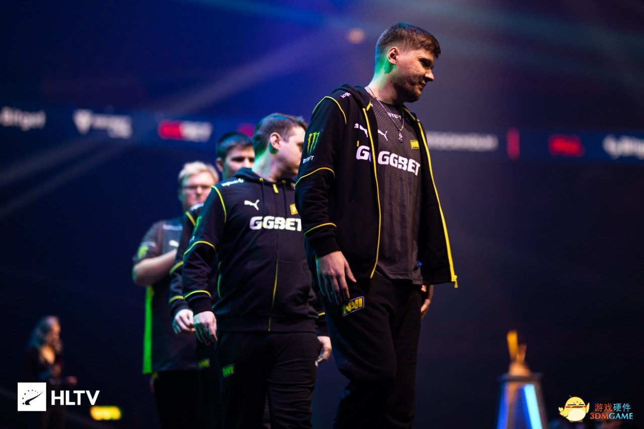 通过出色的 通过出色的