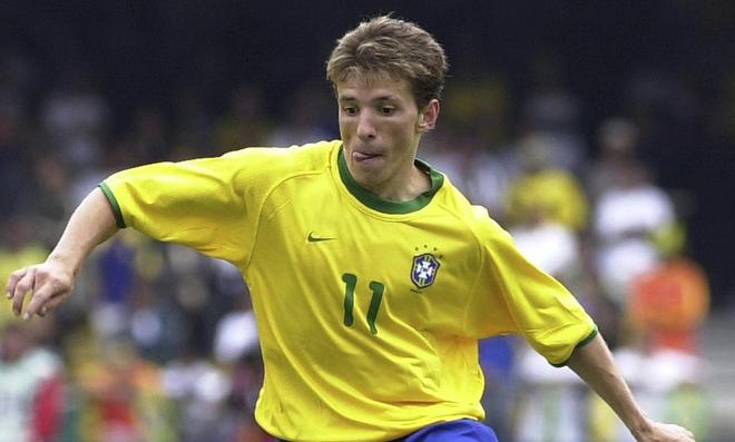 何利用角球 何利用角球